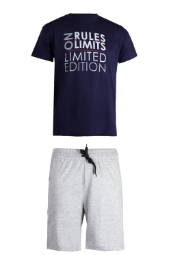 Completo con t-shirt con stampa e pantaloncino con logo ricamato